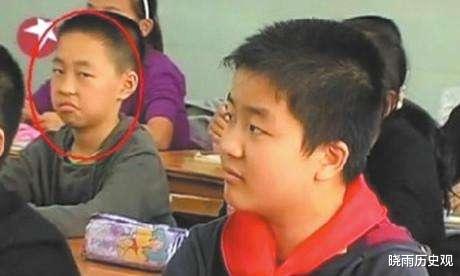 哈佛大学|五道杠队长和不屑弟的反差人生：一个考上民办大学，一个上了哈佛