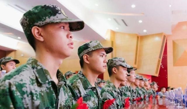 应届生|应届生和复读生在大学录取时有什么区别吗？过来人告诉你