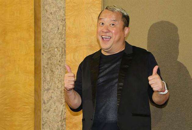 「曾志伟」《少年的你》曾破15亿，导演表示：很不幸，我是曾志伟的儿子