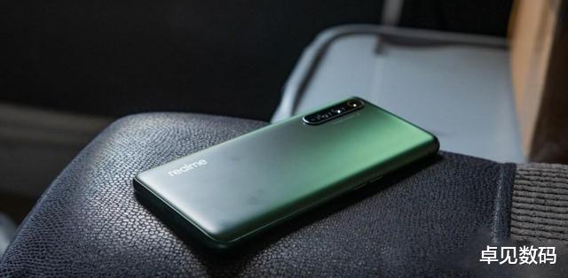 iOS14|12+256G已跌至3299，骁龙865+65W快充，很让人喜欢！