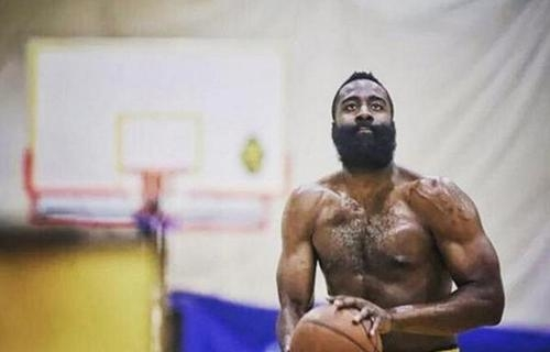 本·华莱士@NBA有史以来手臂肌肉最夸张的球星都有谁？