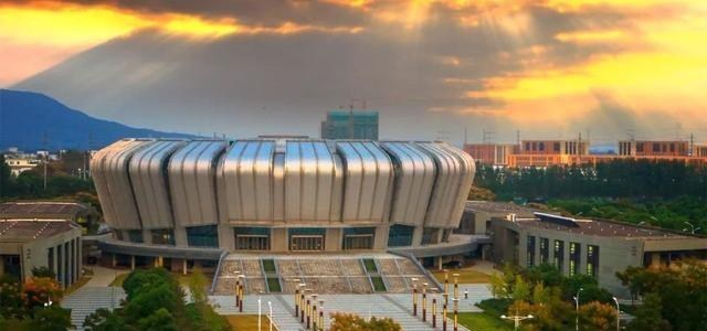 高校|南京35所本科大学排名,可分为6个档次,考上前3档走向人生巅峰!