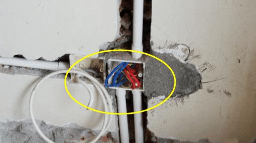 晒晒电路施工的失败案例, 监理看了直摇头, 很多家庭却入了坑