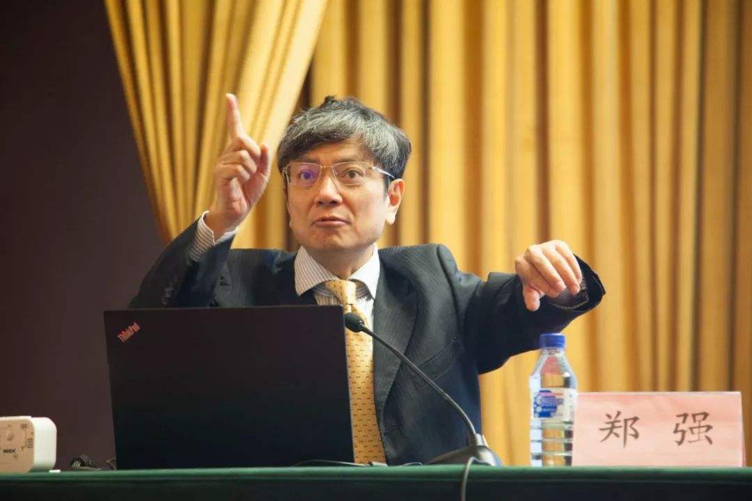 陶哲轩|他智商比爱因斯坦高84分，8岁高考考了760分，可惜却不是中国国籍