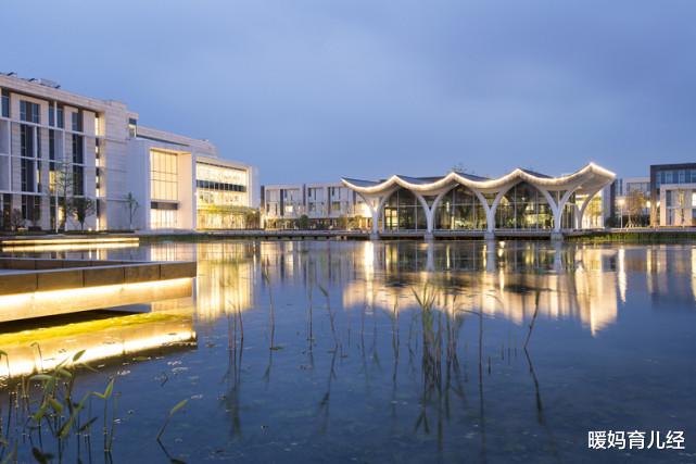 诺丁汉大学|我国“学费最贵”的2所大学，名气一般却很难考，一般人上不了