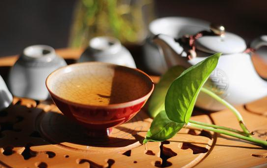 脑出血■脑出血不是突然到来,身体的七个信号,出现2个以上,尽早就医