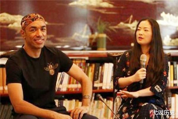 弋说历史|18年前，不顾爸妈反对，坚持嫁给奥巴马弟弟的河南女孩，现状如何