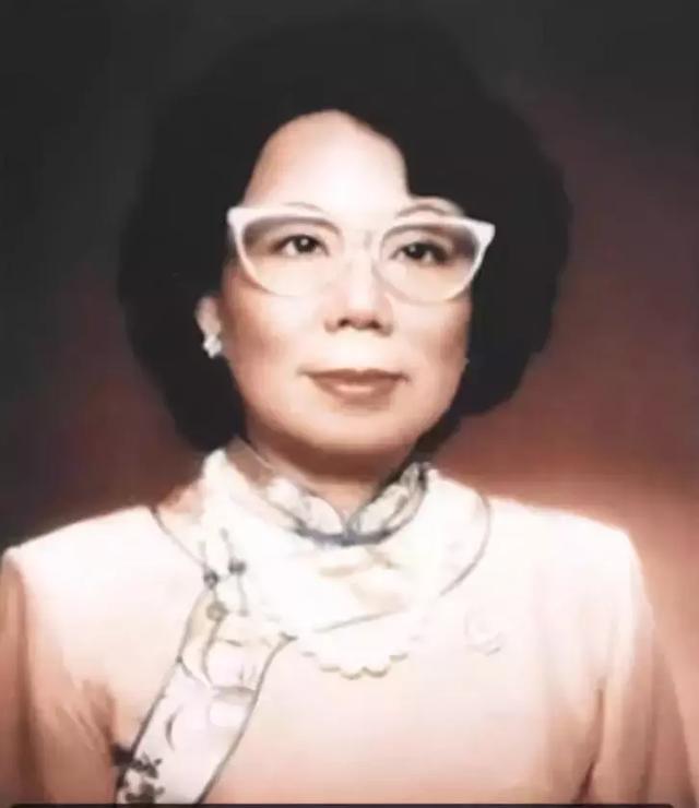 李嘉欣|1990年凌晨，李嘉诚带\情妇\李嘉欣回家，3小时后原配离奇死亡