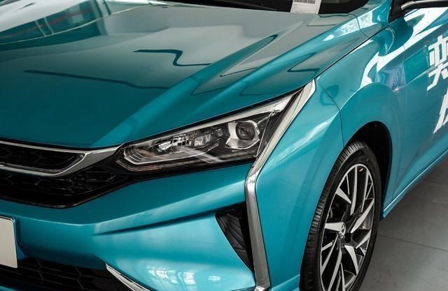 思域@别再盯思域了！溜背轿跑造型，1.5T引擎爆150马力，上市就被青睐