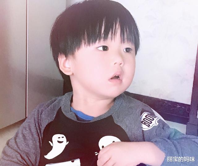 林雨申|林雨申晒与儿子合影，又暖又萌颜值高，新一代\霸道总裁\诞生