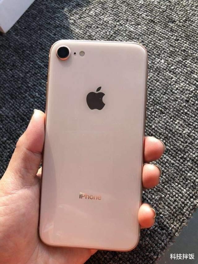 iphone9|苹果iPhone9工程机曝光：知道它为什么会被砍掉吗？