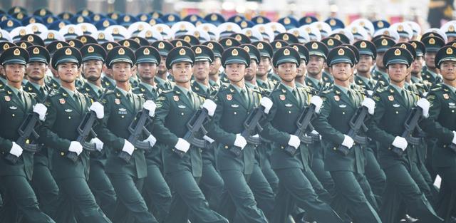军人|我国阅兵式上唯一的一次失误，不仅无人指责，反而赢得全世界尊重
