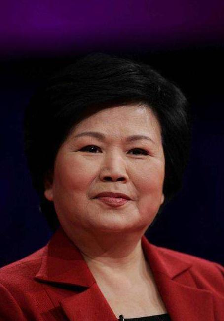 「邢质斌」主持28年零失误，获央视最高荣誉的邢质斌，退休后 “晚节不保”