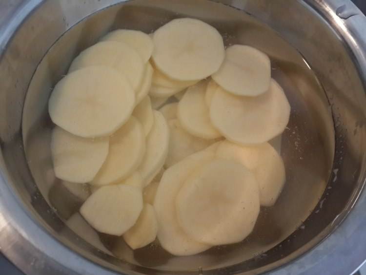 土豆■夏天，土豆和此物是绝配，每天炒一盘，营养又解馋，好吃不长肉