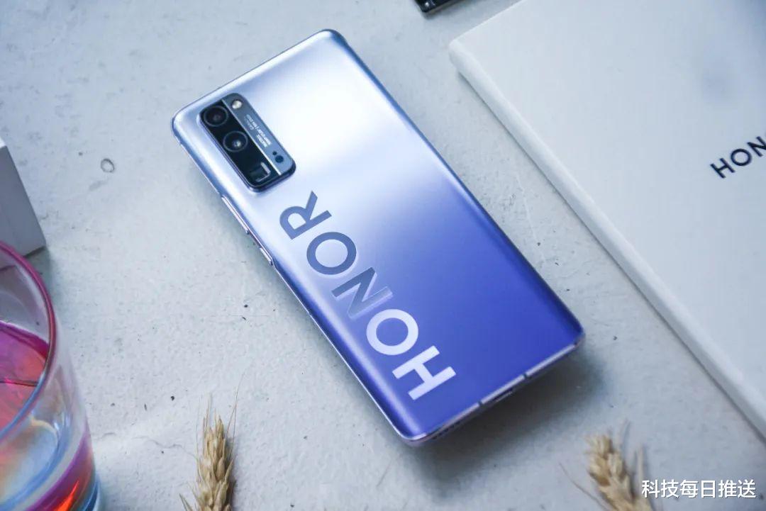 微信▲四月哪5部新机最值得买？我们帮你从12部新机里挑好了