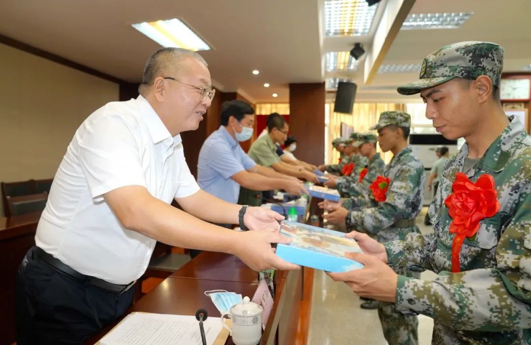 "原"厚街发布|帅!厚街41名新兵集中亮相!