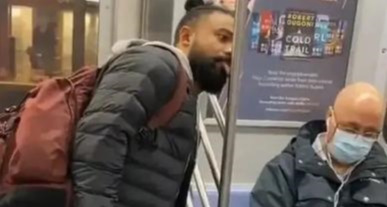 [美国]美国舔马桶青年已被确诊新冠，被9亿人围观多人效仿，怕了吗