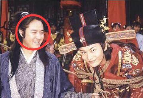 冯雷|冯雷：明明长相英俊，却被张国立带上“不归路”，成了反派专业户