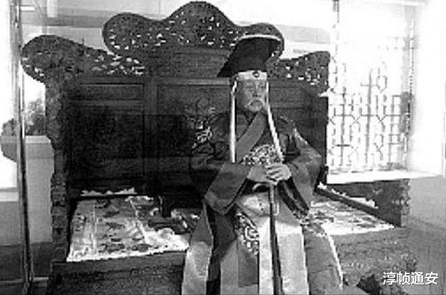 故宫|近代２人坐过龙椅结果怎样了？故宫龙椅为何一般人不敢坐？