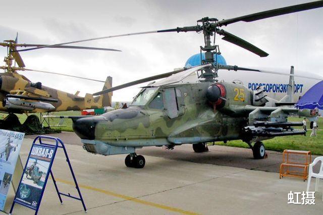 [走私]警方突袭走私仓库，发现10架共轴旋翼直升机，居然是纯手工打造