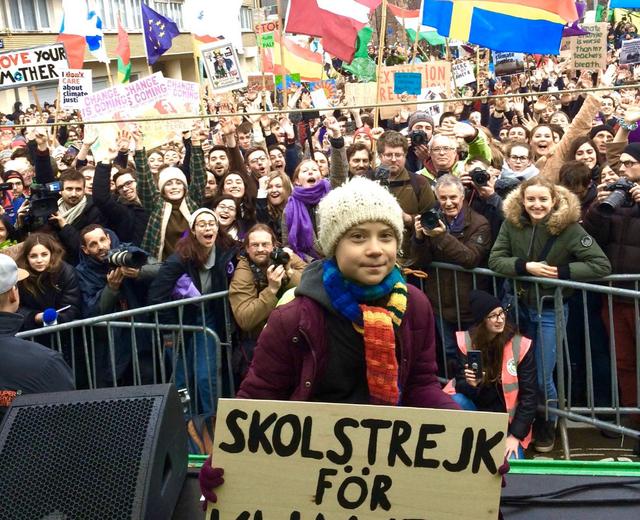 墨语笙歌|那个嘴上喊着环保，实际铺张浪费的环保瑞典女孩，最终成为笑柄！