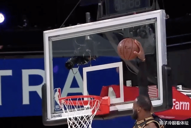 |乔治附体！威少15投11铁7失误坑惨哈登 火箭后悔送走保罗吗？