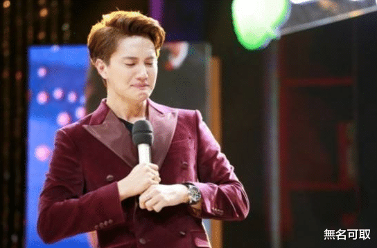 天天向上|当初“小五”被迫离开《天天向上》，并在节目上磕头跪谢观众，他现状如何