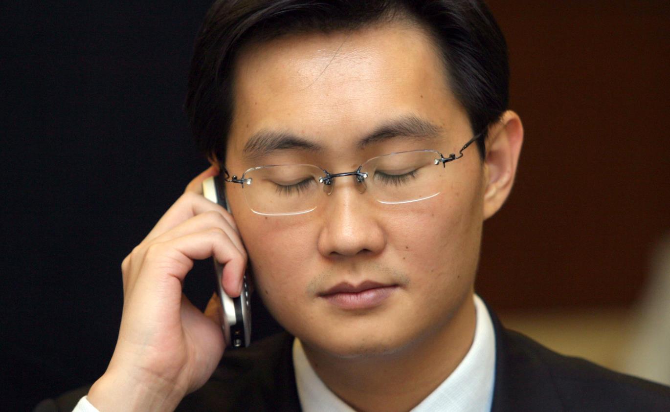 华为|腾讯正式宣布，苹果“喜从天降”！iPhone12有救了！