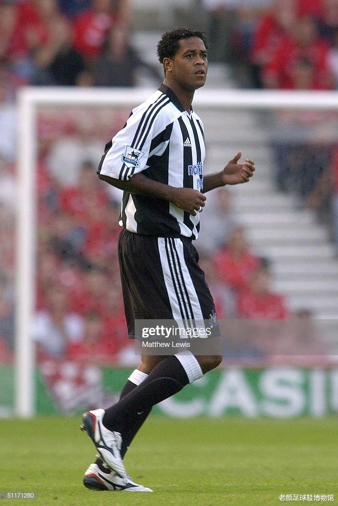 克鲁伊维特：巴斯滕接班人，身体被掏空的巴萨9号28岁告别豪门，32岁力不从心退役