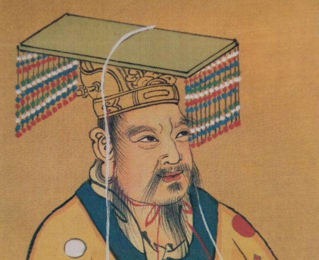 刘备|刘备出身卑微，以卖草鞋为生，为何皇宫族谱还能查到他