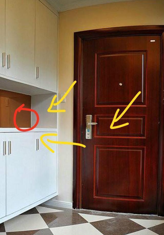 越来越多人家里都喜欢放这些东西, 老师傅看见直摇头, 越住越穷