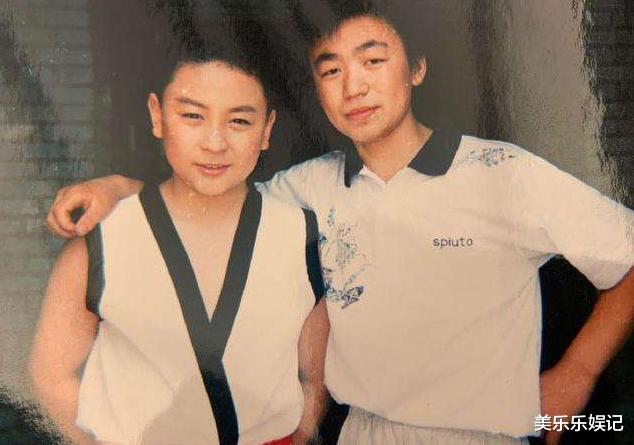 释小龙|被亿万亲爹吸血多年，与何洁分手遭抹黑，32岁帅成“玻璃酸男神”