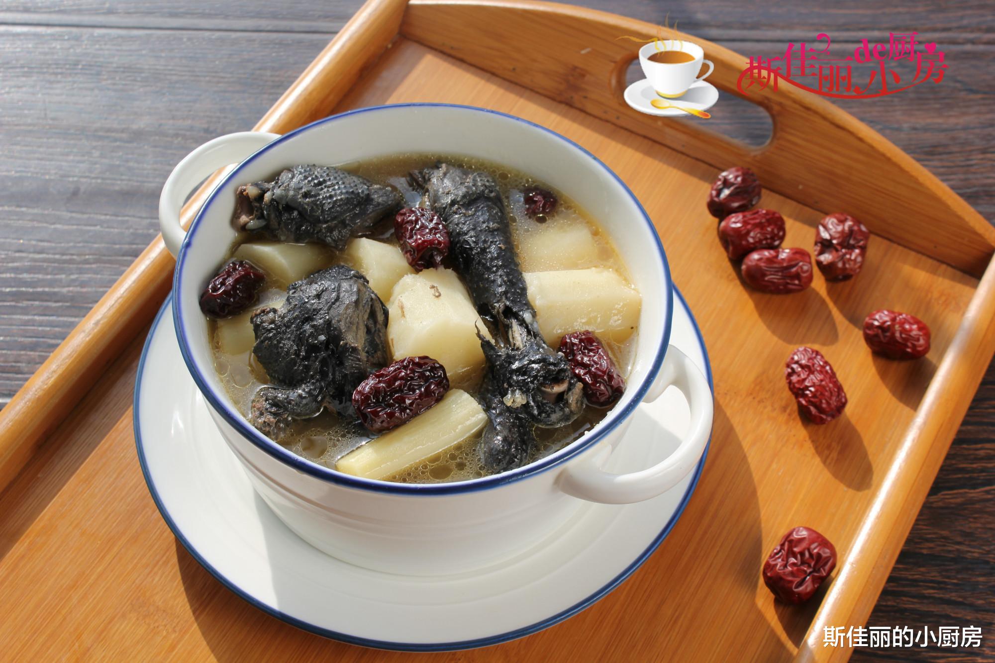 红枣|冬天进补，喝牛羊肉汤不如喝它，鲜香味美暖胃养气血，贵点也值得