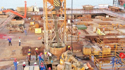 『牛田洋』新进展！汕头牛田洋快速通道牛田洋特大桥主塔墩钻孔桩全部完成