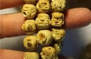 苏富比|都来猜猜这是啥材质的？