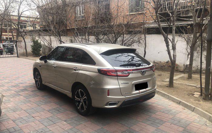 本田urv|存款29万，本田URV与凯迪拉克XT4谁档次高？车主说了心里话