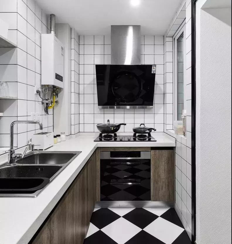 ：5㎡的小厨房如何设计？掌握这4个要点，空间会大很多