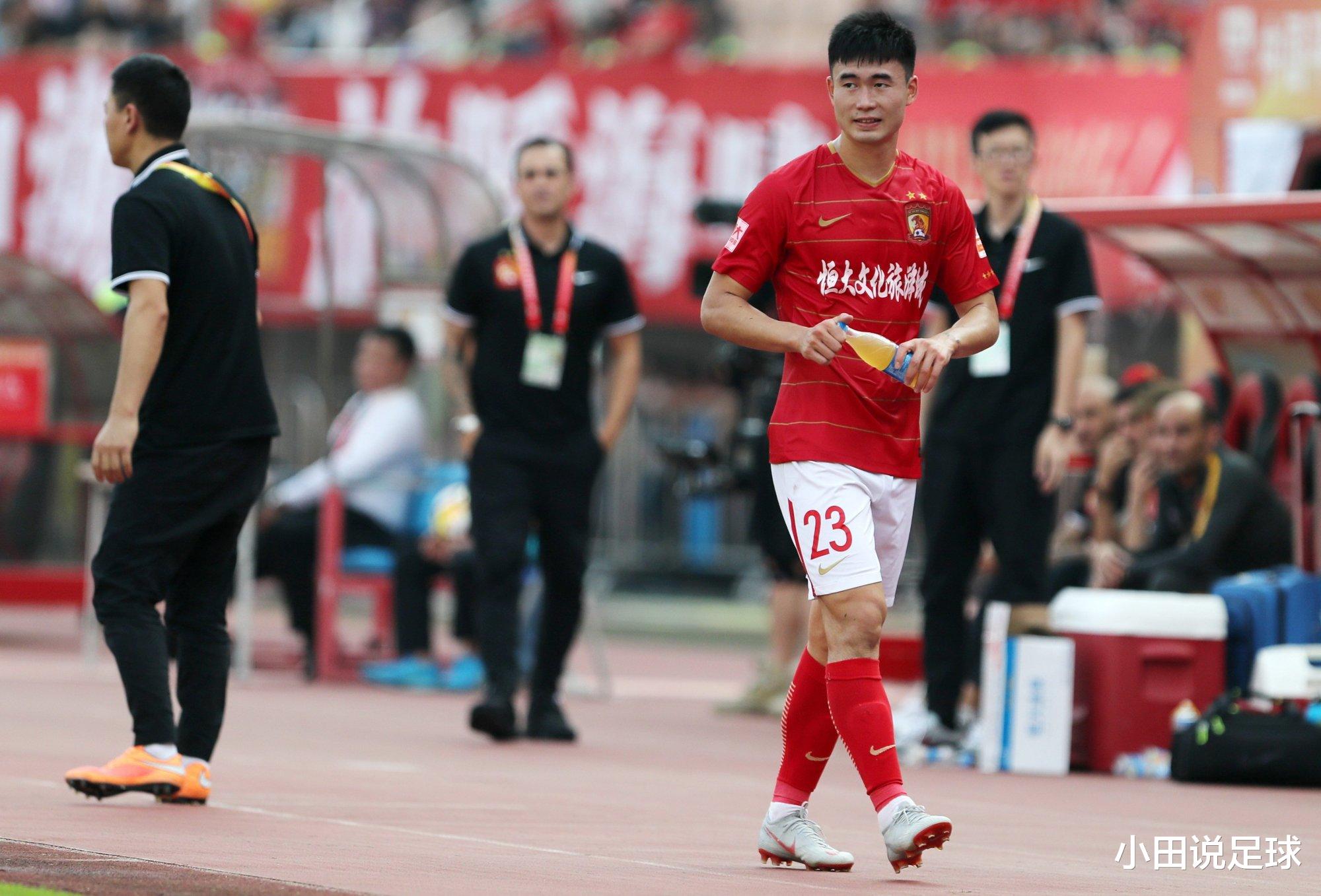 郑智|一手好牌打得稀烂！卡帅用废7大国脚，郑智接班人中国魔笛全废了