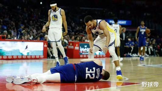 蔡恩·威廉森■状元5年4次报销，新秀赛季狂砍47+14，入选全明星，他比锡安更猛！