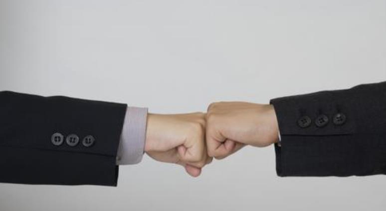 『垦丁』在公司被其他同事欺负了怎么办？做到这3点能让你脱离苦海