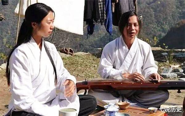 弋说历史|男子隐居海拔千米深山8年，与女弟子结婚生娃，如今现状如何？