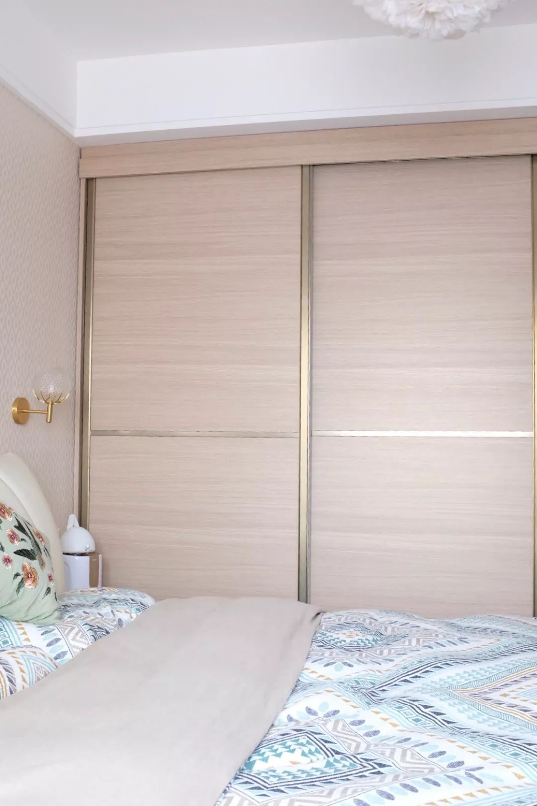 |记住了!小户型装修用这种推拉门才省空间,别怪我没告诉你哦!