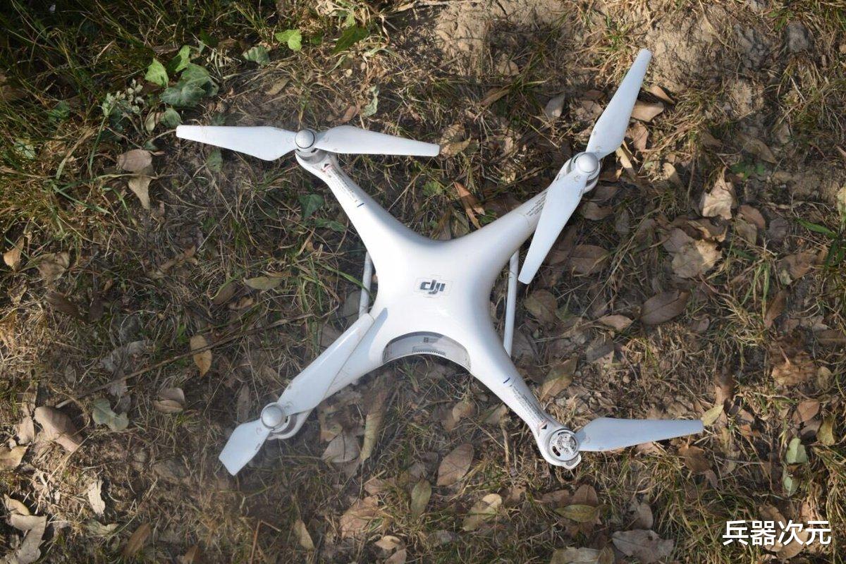 印度@印度军方越境500米，防空部队直接开火，8架侦察机被击落