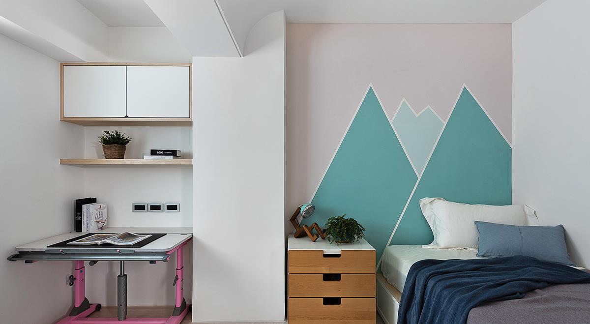 沙溢▲她家132㎡的房子一入户就把人迷住，全屋干净整洁到令人羡慕，美