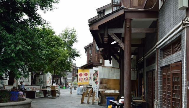重庆|国内最适合穷游的城市，人均消费仅800元，还是一座网红城市