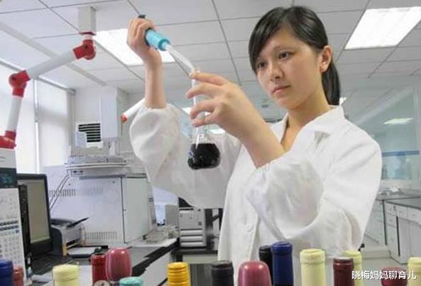 机械|学姐含泪忠告：女生“尽量别报”这4个大学专业，就业难工资还低