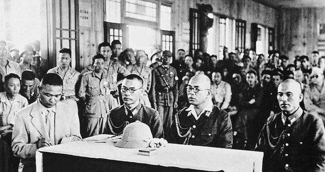 苏联|日本投降后，苏联俘虏日军1万多年轻女兵：处理办法让日本胆寒