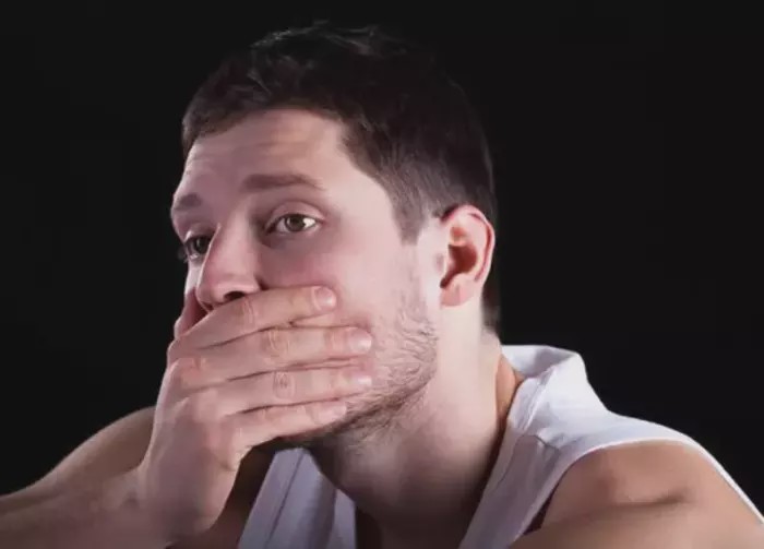 尿毒症：男人这两处“变大”，表示肾脏已“岌岌可危”，很多人还在傻傻忍着