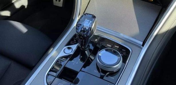 「丰田」开车最费油的4个坏习惯,不仅费油还伤车,最后一个至关重要