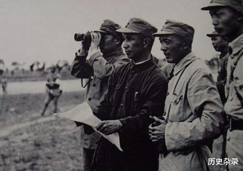 王耀武|1959年王耀武被特赦后，有人问他最想见谁？他立即回答了两个字